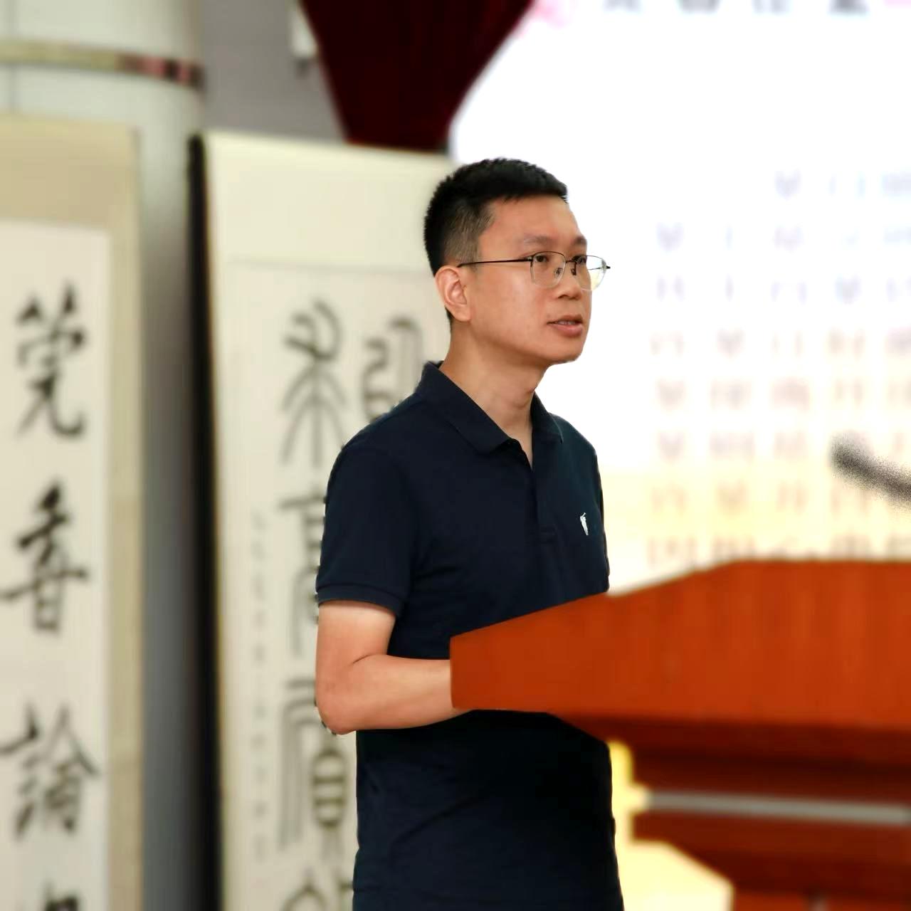 汇报人1 蒙开熙.jpg
